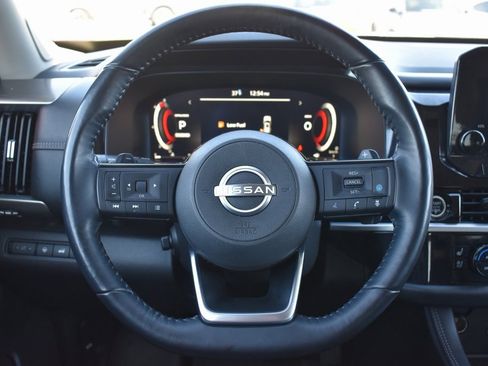 Used 2022 Nissan Pathfinder Platinum w/ Cargo Package image 20