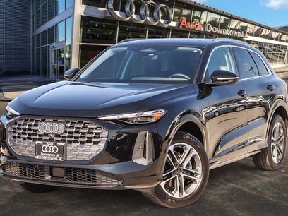 Used 2025 Audi Q5 Premium w/ Convenience Package