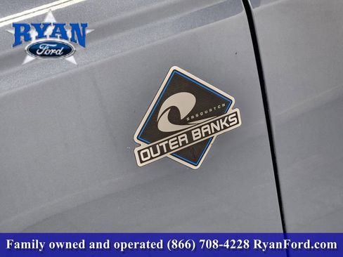 Certified 2023 Ford Bronco Outer Banks w/ Sasquatch Package image 8