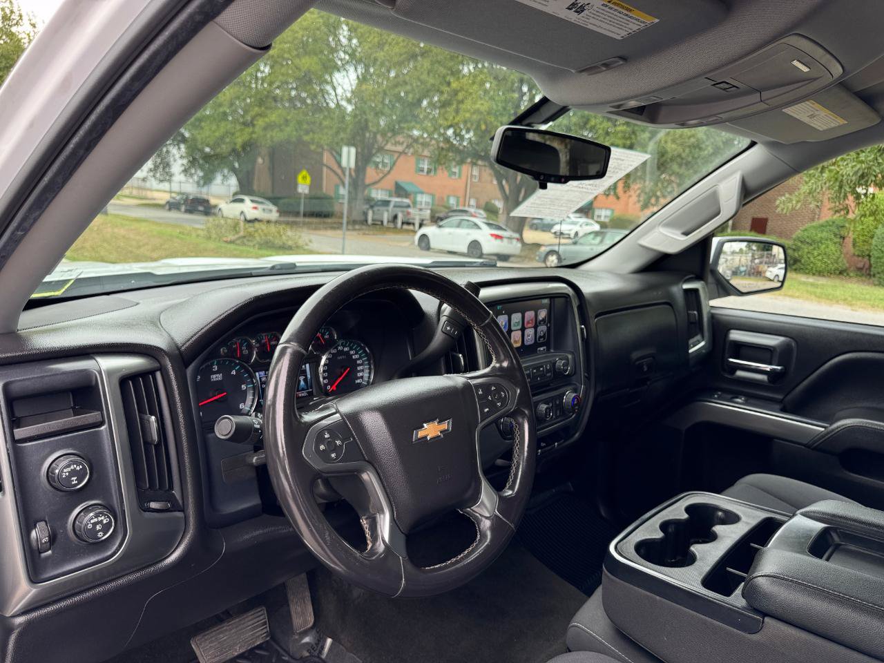 Used 2018 Chevrolet Silverado 1500 LT w/ All Star Edition AWD/4WD image 10