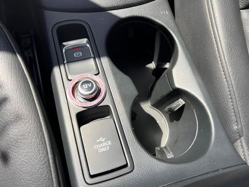 Used 2018 Audi Q3 2.0T Premium image 42