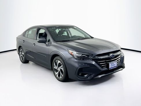 Used 2023 Subaru Legacy Premium image 3