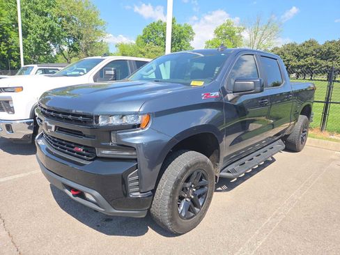 Used 2020 Chevrolet Silverado 1500 LT Trail Boss image 8