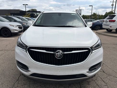 Used 2021 Buick Enclave Essence w/ Trailering Package, 5000 lbs. AWD/4WD image 2