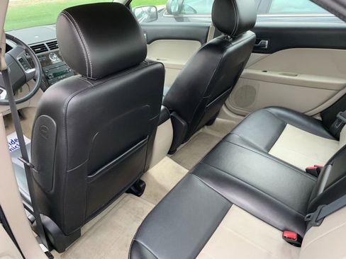 Used 2007 Mercury Milan Premier image 7