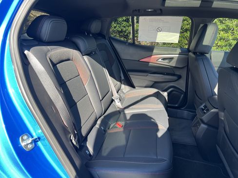 New 2025 Chevrolet Equinox EV RS w/ Convenience Package II image 36