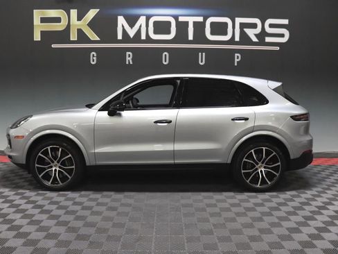 Used 2021 Porsche Cayenne image 3