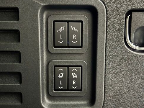 New 2026 Buick Enclave Preferred w/ Power Package image 12