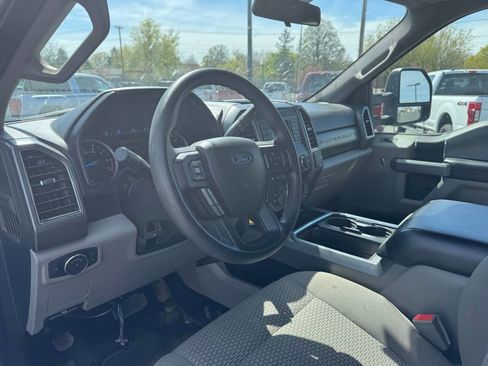 Used 2019 Ford F250 4x4 Crew Cab Super Duty image 11