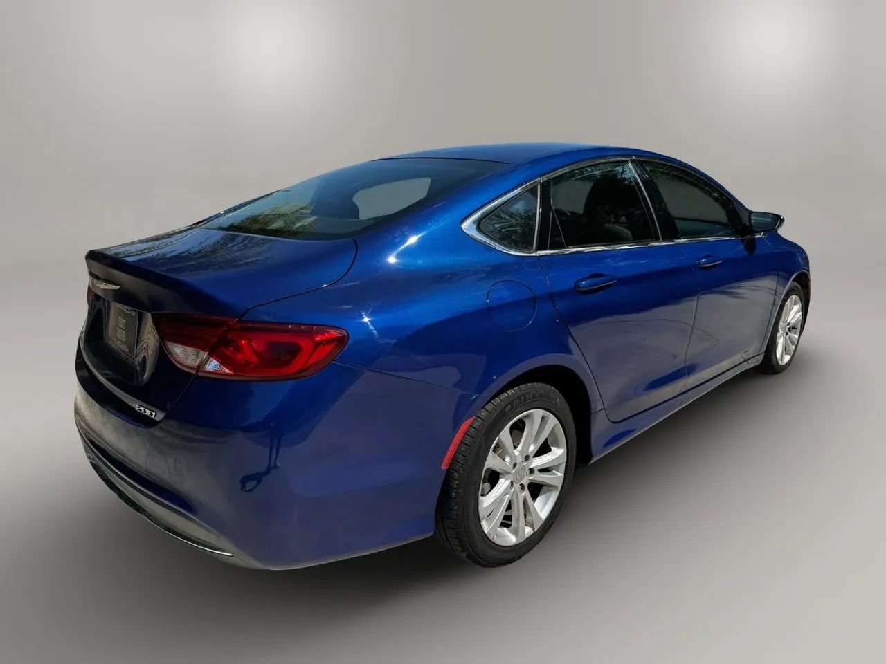 Used 2016 Chrysler 200 Limited FWD image 9