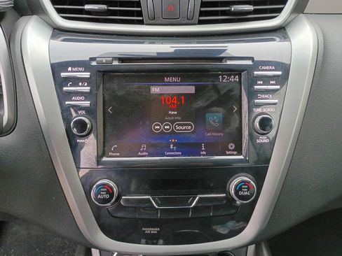 Used 2023 Nissan Murano SV image 18