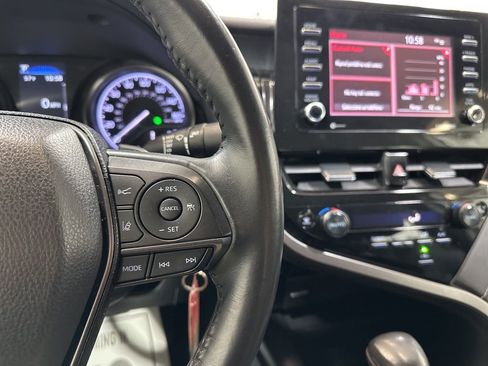 Used 2023 Toyota Camry SE image 30