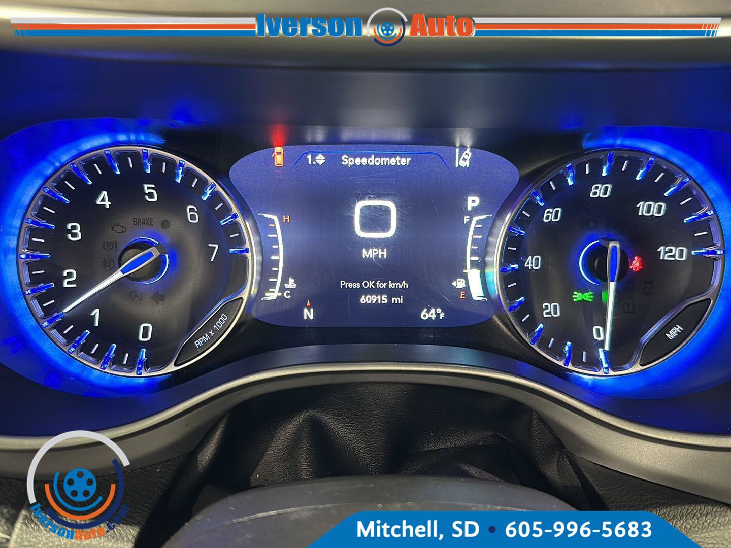 Used 2021 Chrysler Pacifica Touring-L w/ S Appearance Package AWD/4WD image 17