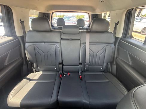 Used 2026 Hyundai Santa Fe SEL FWD image 37