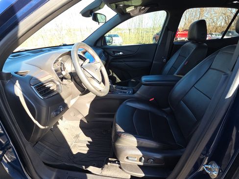 Used 2023 Chevrolet Equinox RS w/ RS Leather Package image 15
