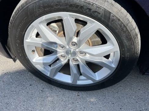 Used 2019 Chevrolet Impala LT image 17