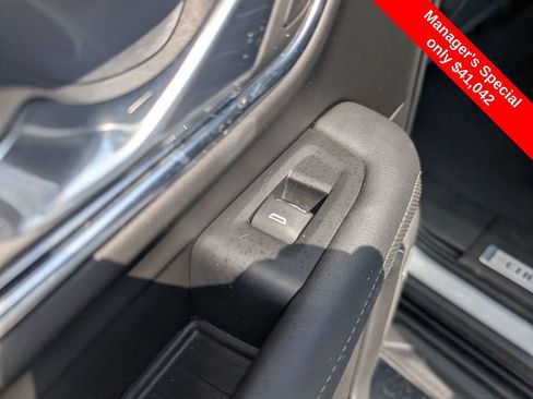 Used 2023 Chevrolet Tahoe Premier RWD image 11