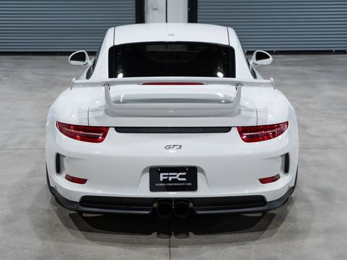 Used 2014 Porsche 911 GT3 RWD image 5