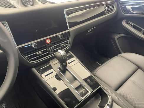 New 2026 Porsche Macan S image 18