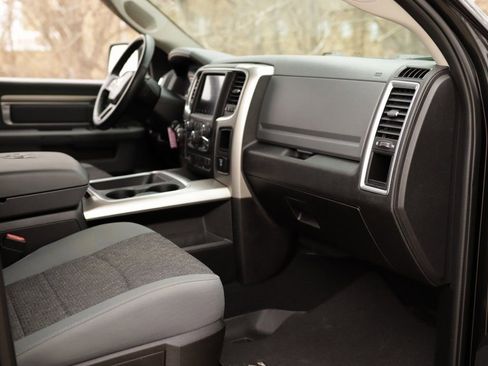 Used 2019 RAM 1500 Big Horn image 36