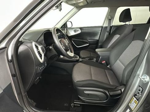 Used 2024 Kia Soul LX w/ Option Group 015 FWD image 11