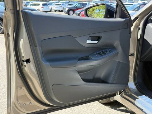 New 2026 Nissan Sentra SV w/ SV Convenience Package FWD image 21