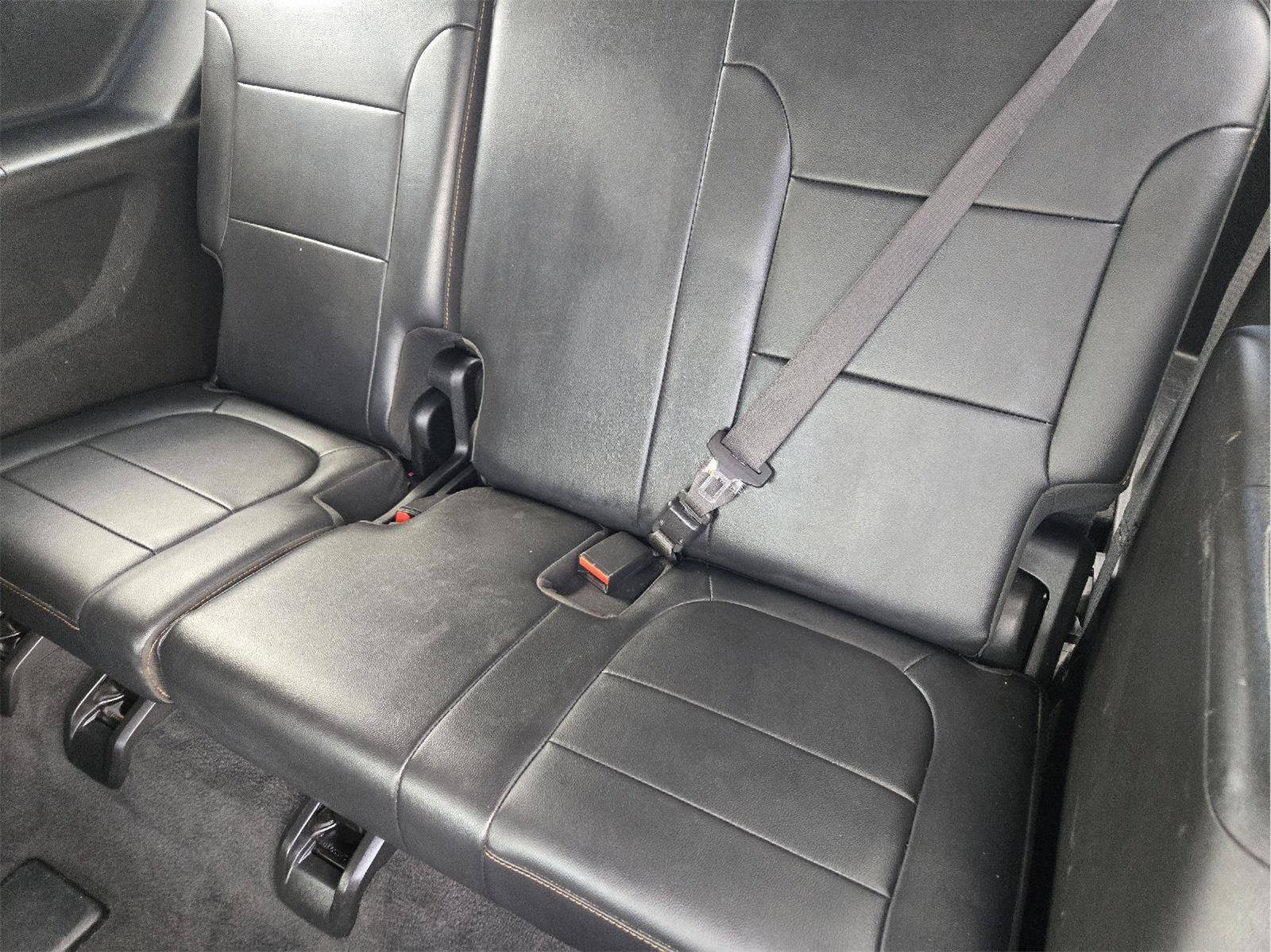 Used 2019 Chevrolet Traverse LT w/ LT Premium Package FWD image 29