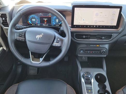 Certified 2025 Ford Bronco Sport Outer Banks w/ Outer Banks Tech Package+ AWD/4WD image 9