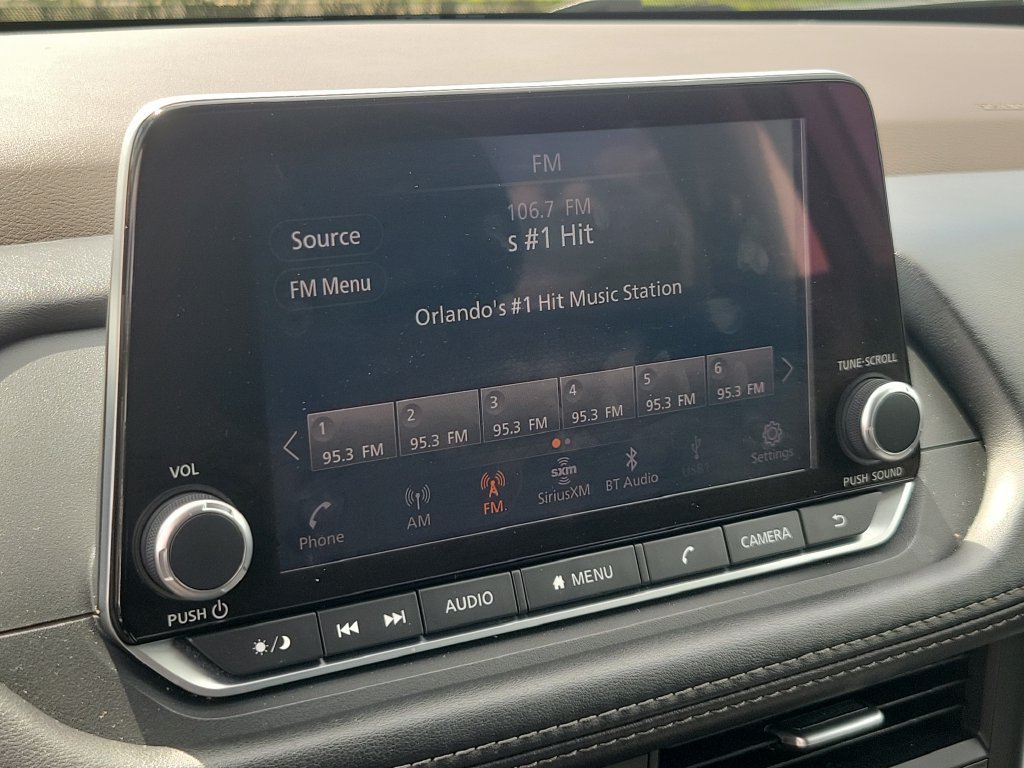Certified 2023 Nissan Rogue SV FWD image 24