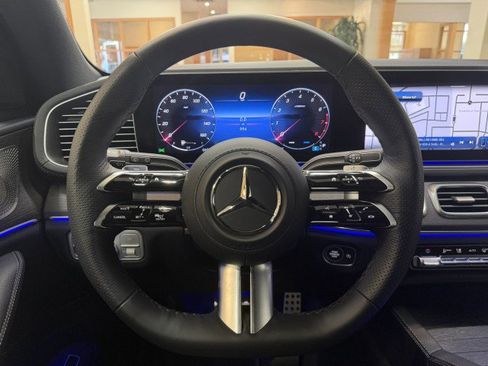 Certified 2025 Mercedes-Benz GLS 450 4MATIC image 8