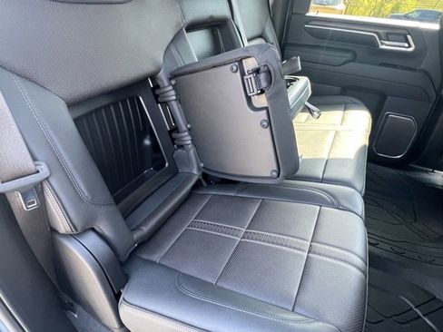 Used 2025 Chevrolet Silverado 2500 High Country w/ High Country Premium Package image 30