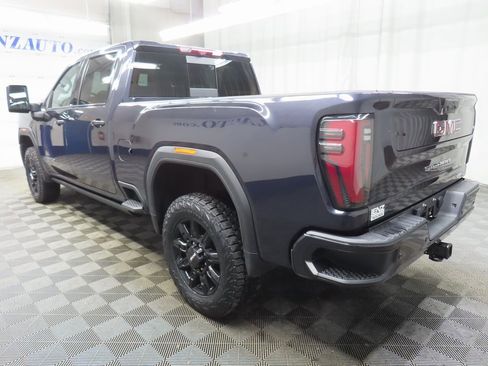 Used 2024 GMC Sierra 2500 AT4 w/ AT4 Premium Plus Package image 5