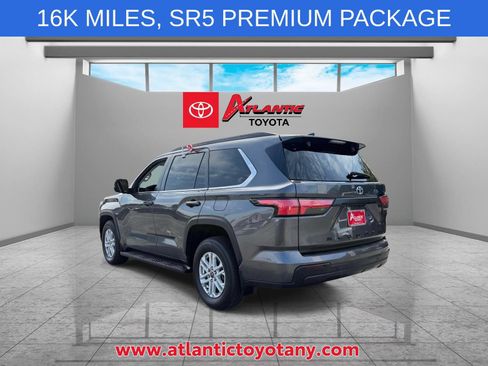 Used 2024 Toyota Sequoia SR5 w/ SR5 Premium Package AWD/4WD image 5