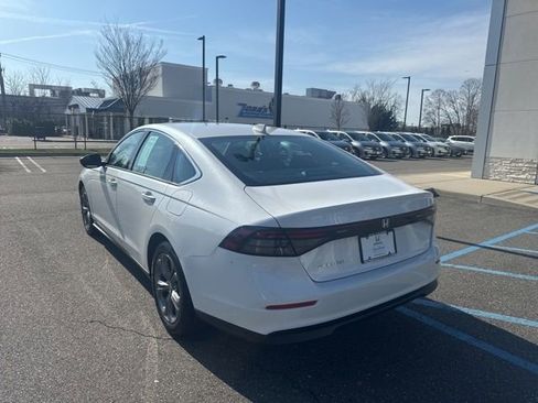 Used 2023 Honda Accord EX image 6