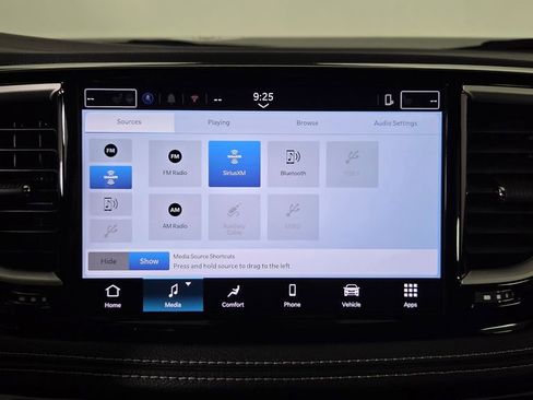 New 2025 Chrysler Pacifica Select image 24