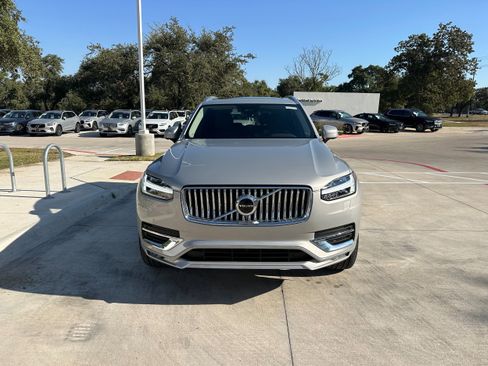 Used 2025 Volvo XC90 B6 Plus w/ Protection Package Premier image 6