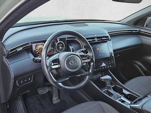 Used 2022 Hyundai Santa Cruz SEL Premium image 10