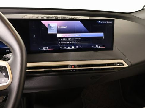 Used 2024 BMW iX xDrive50 w/ Sport Package image 5