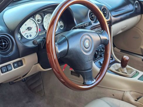 Used 2000 MAZDA MX-5 Miata LS image 7