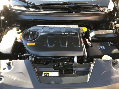 Used 2016 Jeep Cherokee Limited w/ Trailer Tow Group image 32