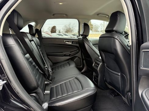Used 2024 Ford Edge SEL image 10