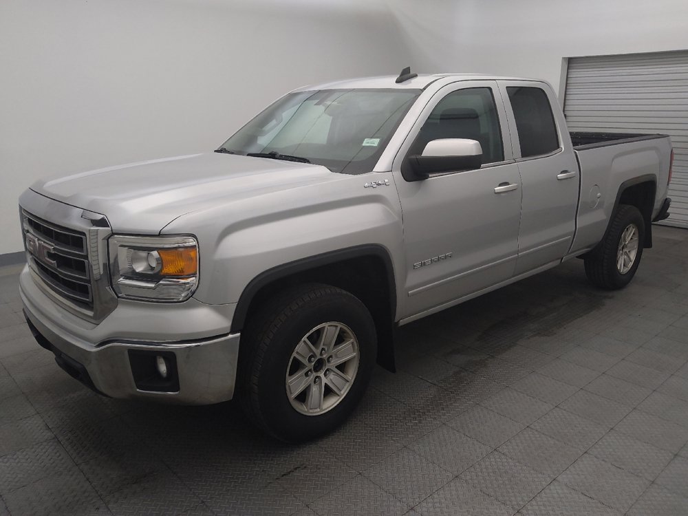 Used 2015 GMC Sierra 1500 SLE w/ SLE Value Package AWD/4WD image 2