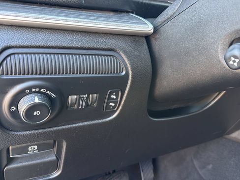 Used 2024 Jeep Wagoneer Series II w/ Flexible Seating Group AWD/4WD image 17