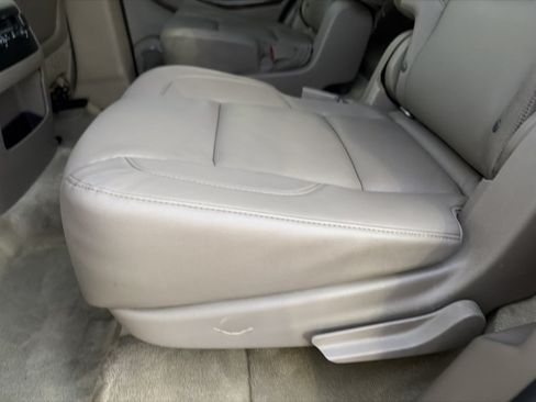 Used 2015 Chevrolet Tahoe LT AWD/4WD image 14