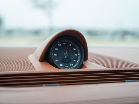 Used 2018 Porsche Panamera 4S image 18