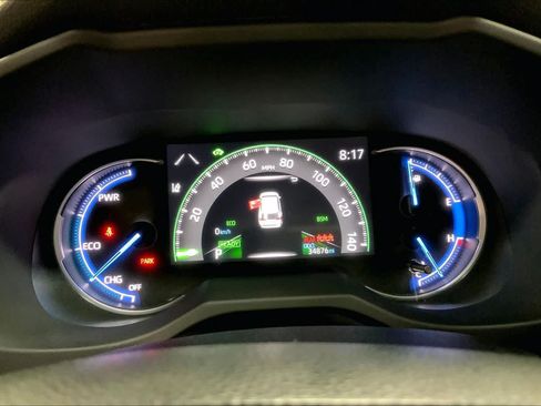 Used 2025 Toyota RAV4 LE AWD/4WD image 26