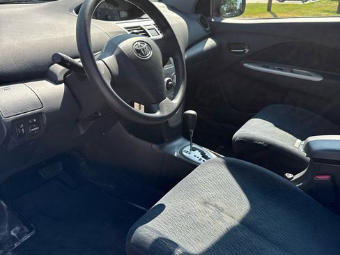 Used 2008 Toyota Yaris Sedan image 9