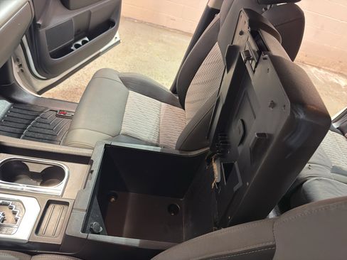 Used 2015 Toyota Tundra SR5 w/ TRD Off Road Package AWD/4WD image 19