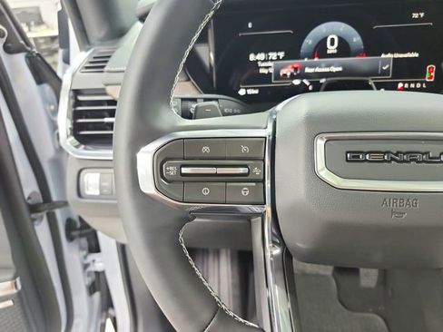 New 2026 GMC Acadia Denali w/ Super Cruise Package FWD image 25