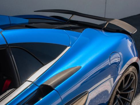 Used 2018 McLaren 570S Spider RWD image 27